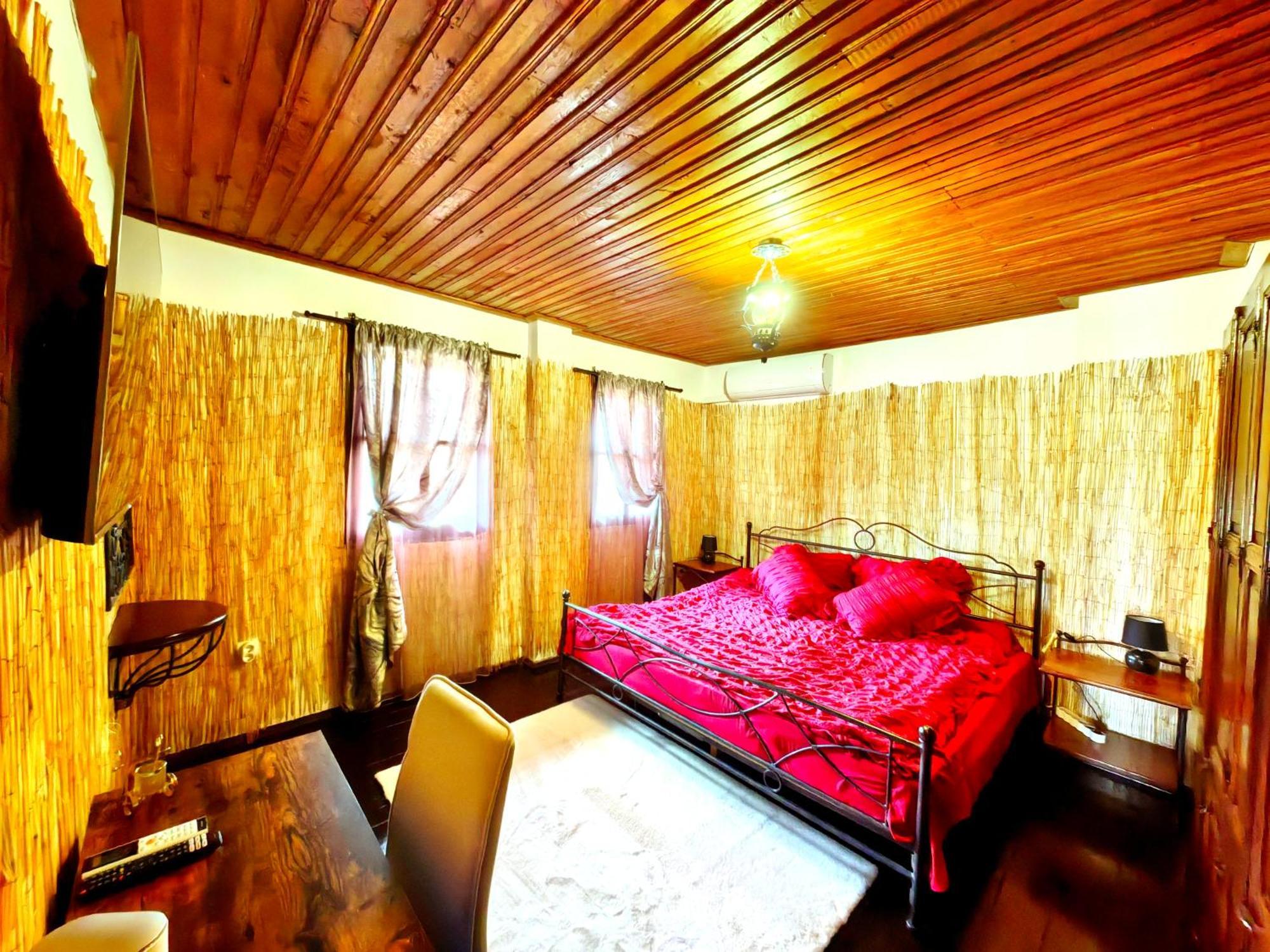 Complex Arbanashki Style-Panoramic View With Summer And Winter Terrace, Jacuzzi, Sauna, Children'S And Adult Area With Cinema Summer Арбанаси Екстер'єр фото
