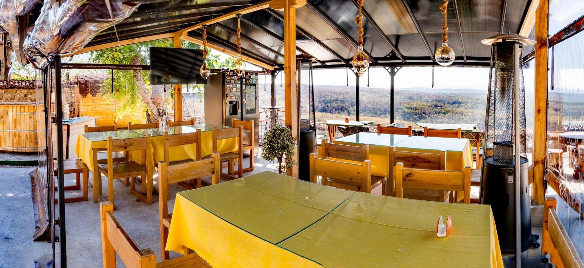 Complex Arbanashki Style-Panoramic View With Summer And Winter Terrace, Jacuzzi, Sauna, Children'S And Adult Area With Cinema Summer Арбанаси Екстер'єр фото