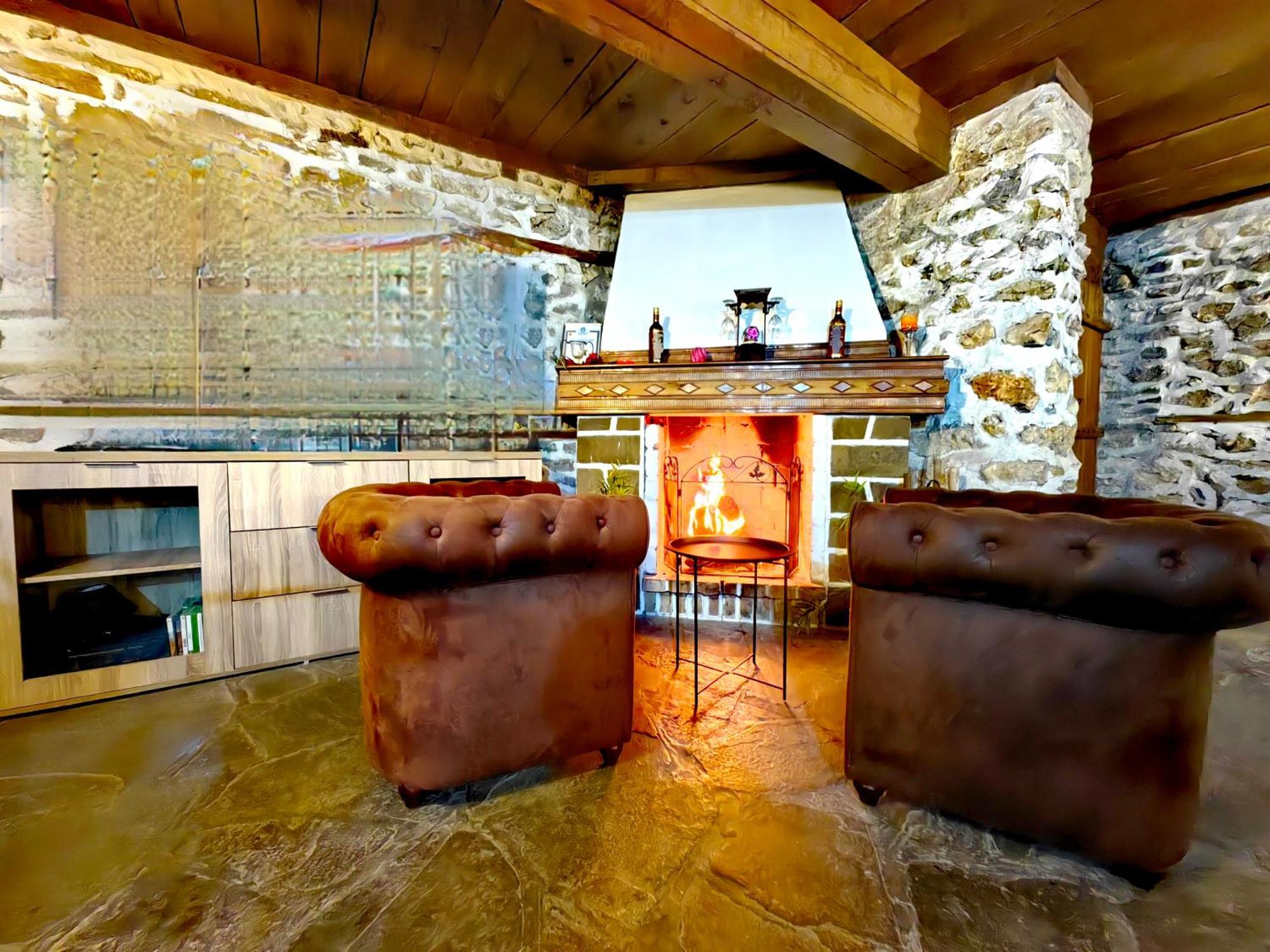 Complex Arbanashki Style-Panoramic View With Summer And Winter Terrace, Jacuzzi, Sauna, Children'S And Adult Area With Cinema Summer Арбанаси Екстер'єр фото